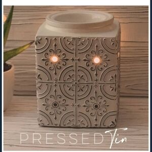 Scentsy Ceramic Warmer in Cream with Pressed Tile Pattern